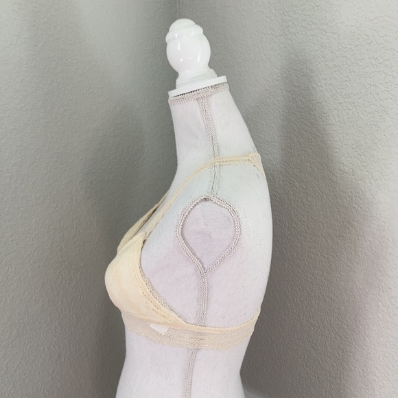 ❌SOLD❌By Together Lace Bralette Bundle - Picture 4 of 13